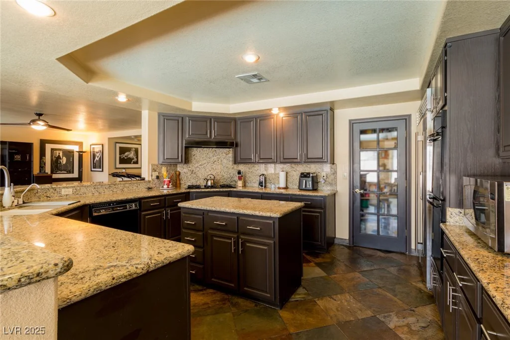 3738 Amber Lantern, Las Vegas, NV 89147