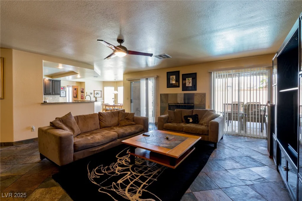 3738 Amber Lantern, Las Vegas, NV 89147