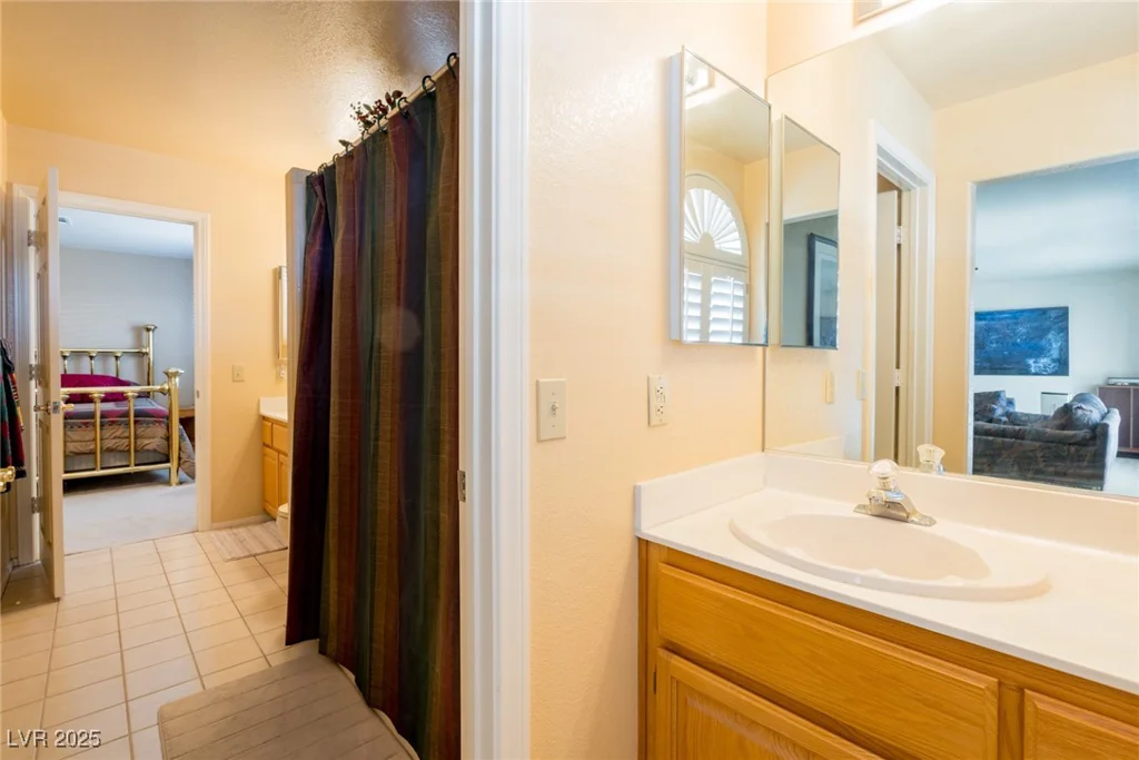 3738 Amber Lantern, Las Vegas, NV 89147