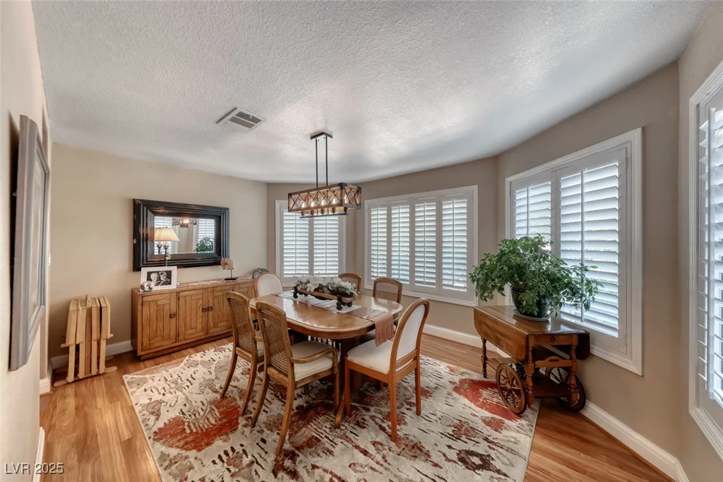 4045 Chieftain, Las Vegas, NV 89129