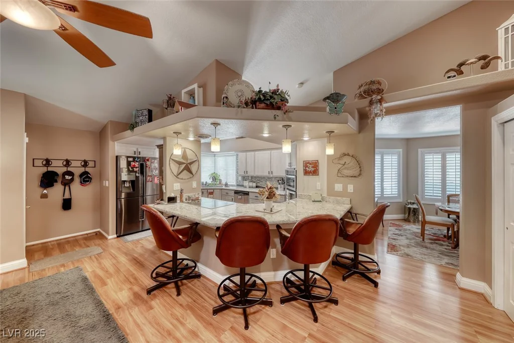 4045 Chieftain, Las Vegas, NV 89129