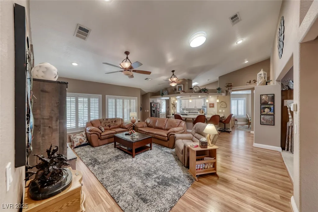 4045 Chieftain, Las Vegas, NV 89129