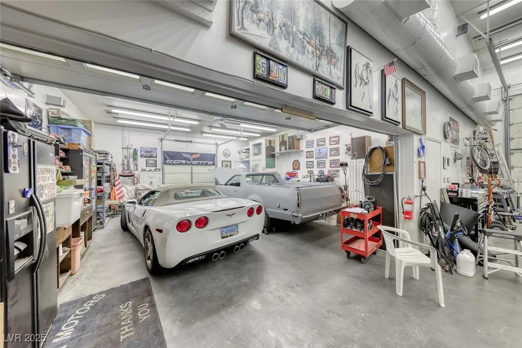 4045 Chieftain, Las Vegas, NV 89129