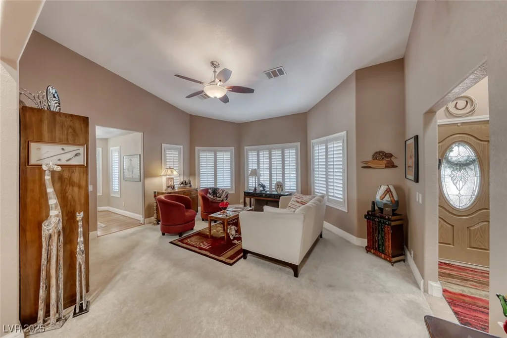 4045 Chieftain, Las Vegas, NV 89129