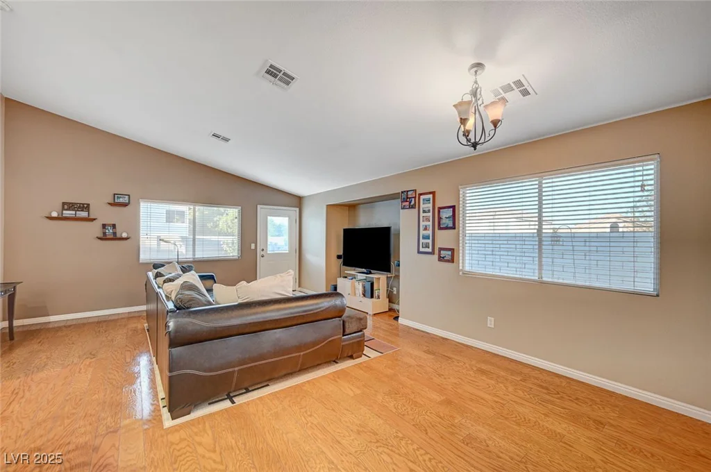 528 Lavina, Las Vegas, NV 89123