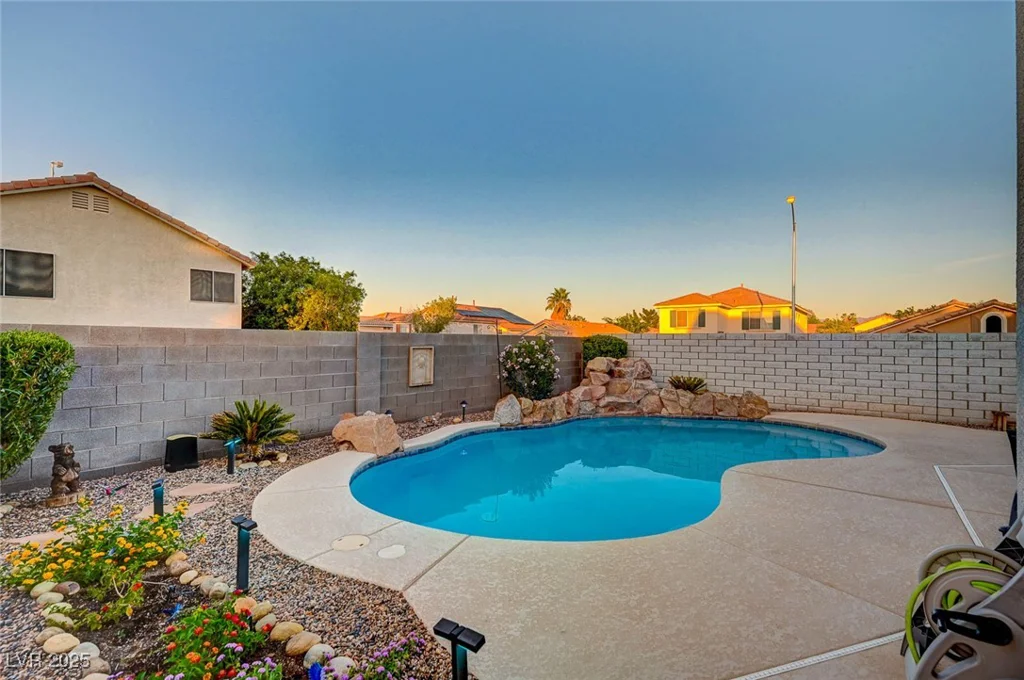 528 Lavina, Las Vegas, NV 89123