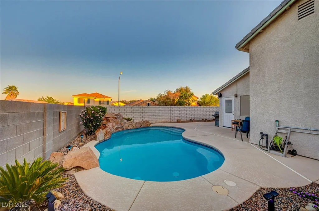 528 Lavina, Las Vegas, NV 89123