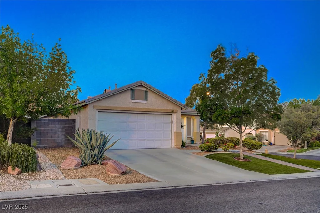 528 Lavina, Las Vegas, NV 89123