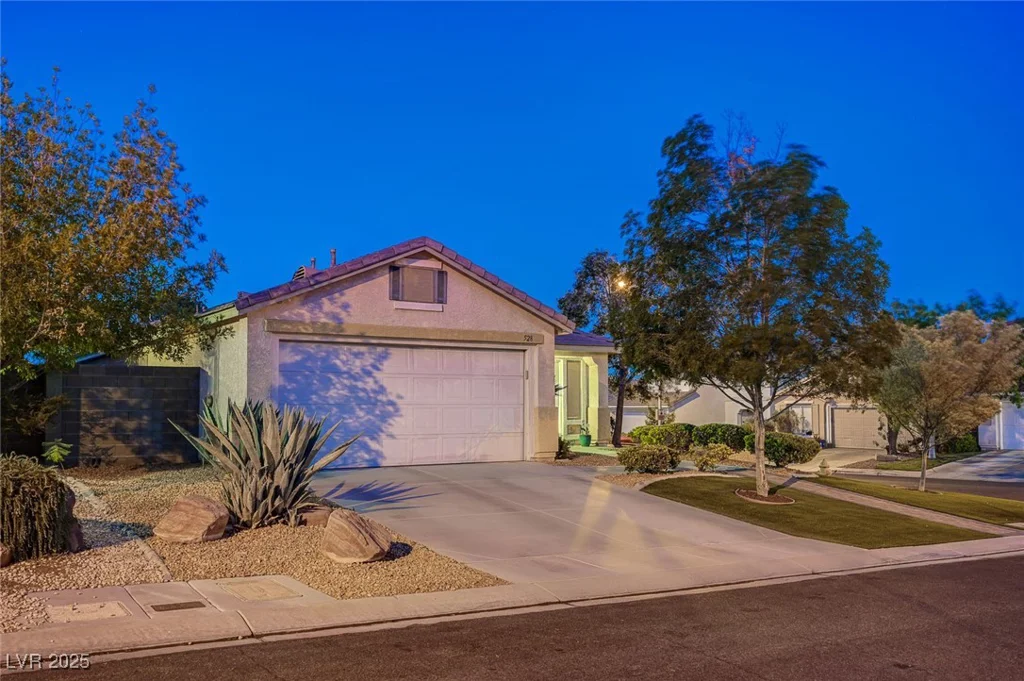 528 Lavina, Las Vegas, NV 89123