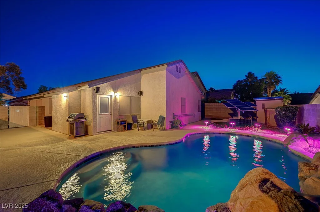 528 Lavina, Las Vegas, NV 89123