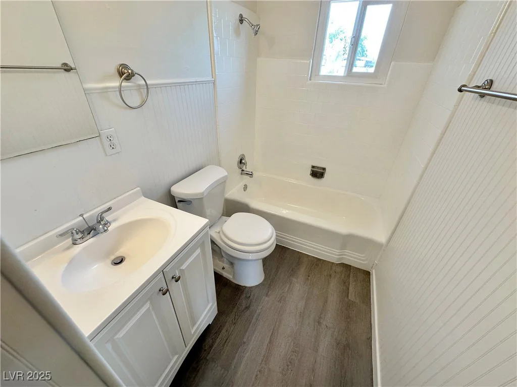 4924 Carmen, Las Vegas, NV 89108