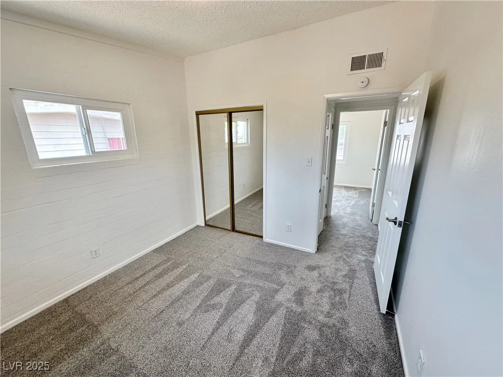 4924 Carmen, Las Vegas, NV 89108