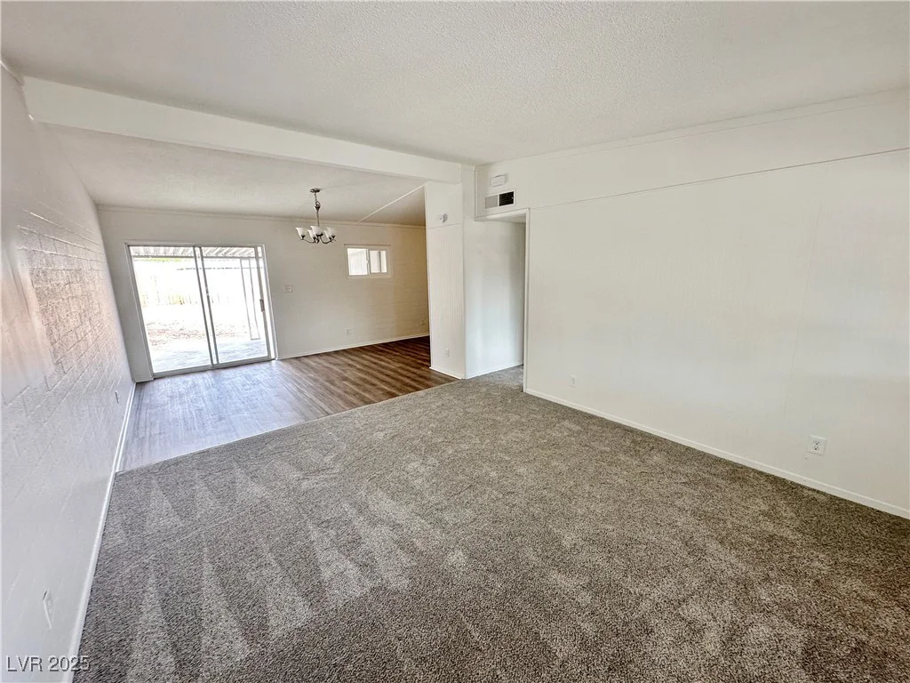 4924 Carmen, Las Vegas, NV 89108