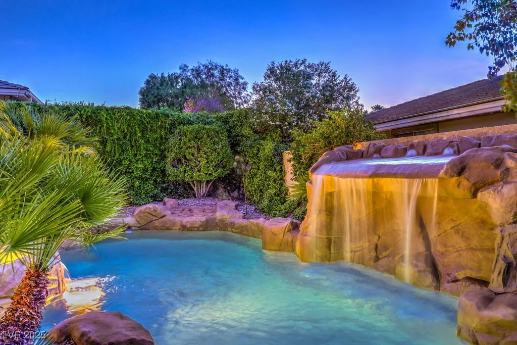 10300 Wellside Hill, Las Vegas, NV 89145