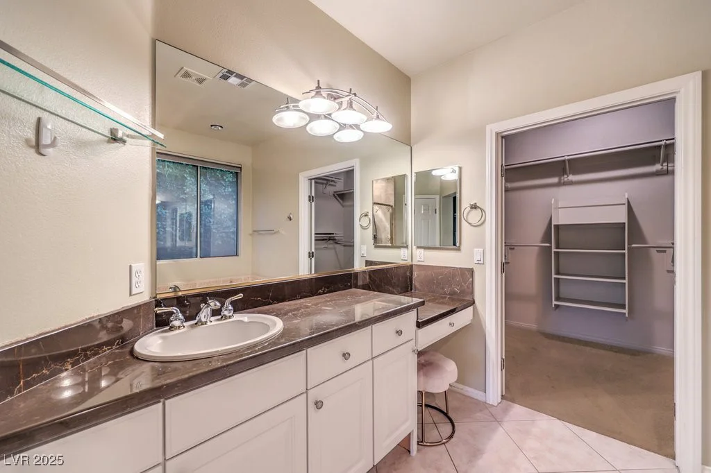 10300 Wellside Hill, Las Vegas, NV 89145