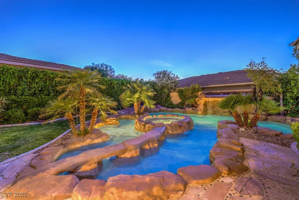 10300 Wellside Hill, Las Vegas, NV 89145