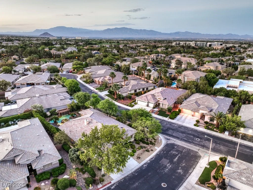 10300 Wellside Hill, Las Vegas, NV 89145