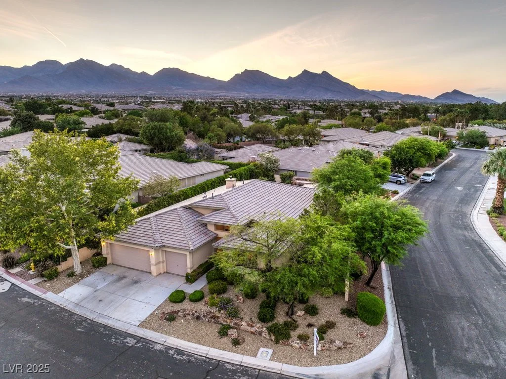 10300 Wellside Hill, Las Vegas, NV 89145