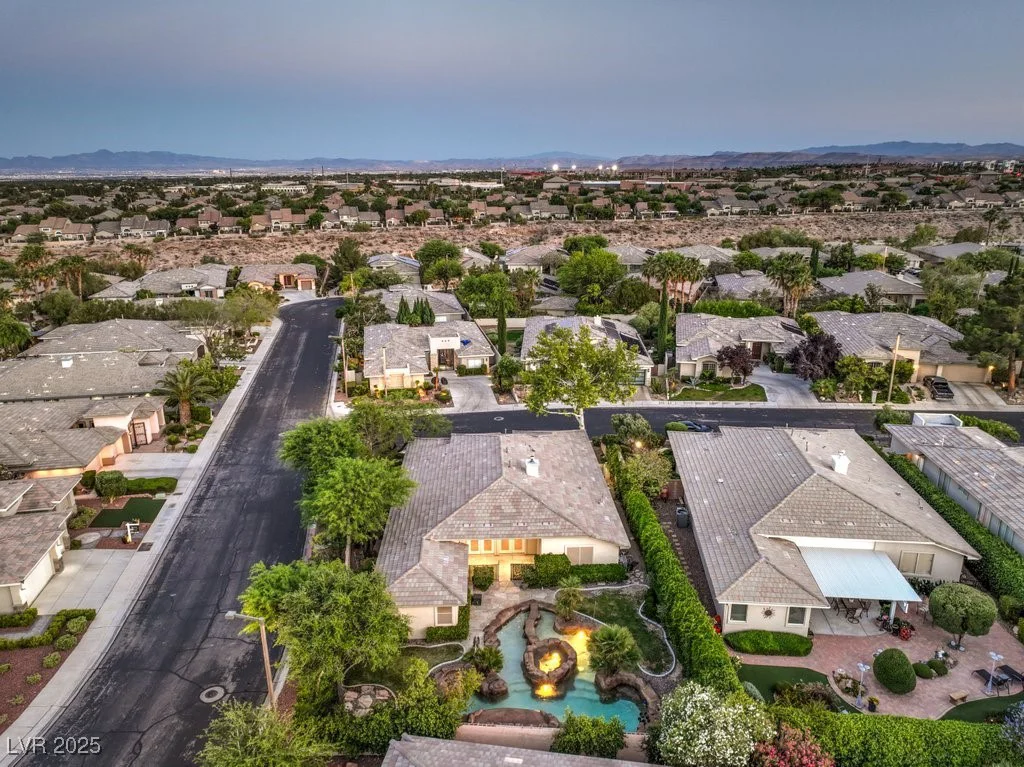 10300 Wellside Hill, Las Vegas, NV 89145