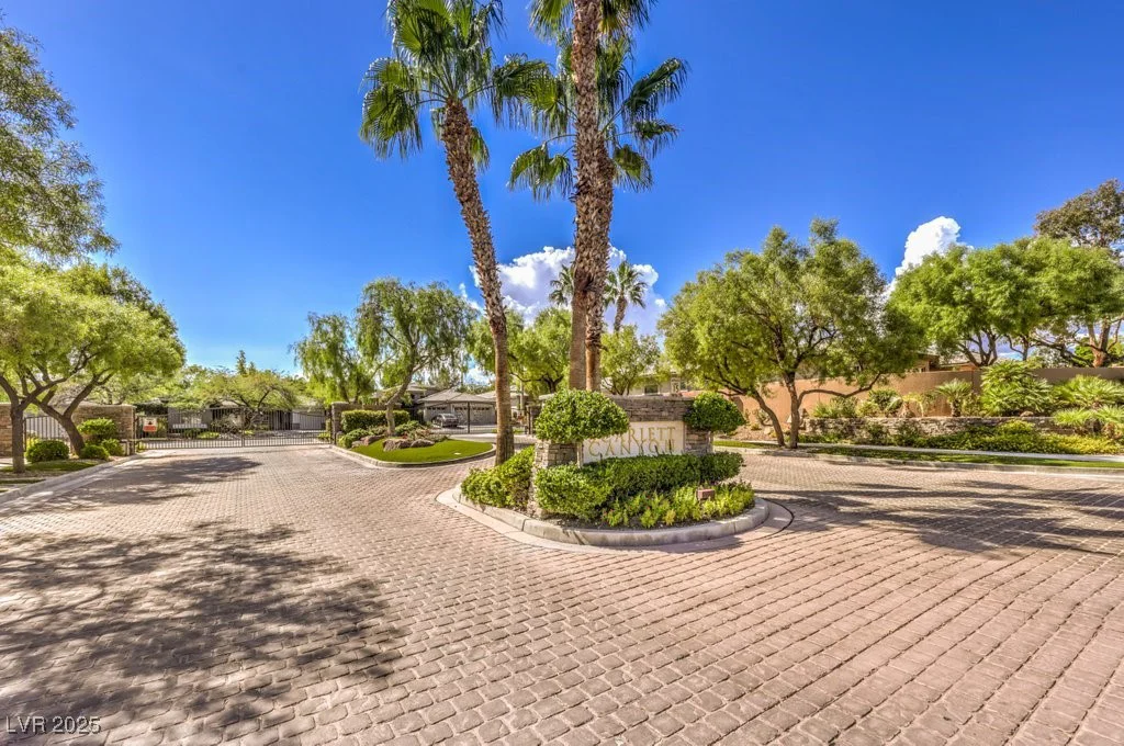 10300 Wellside Hill, Las Vegas, NV 89145