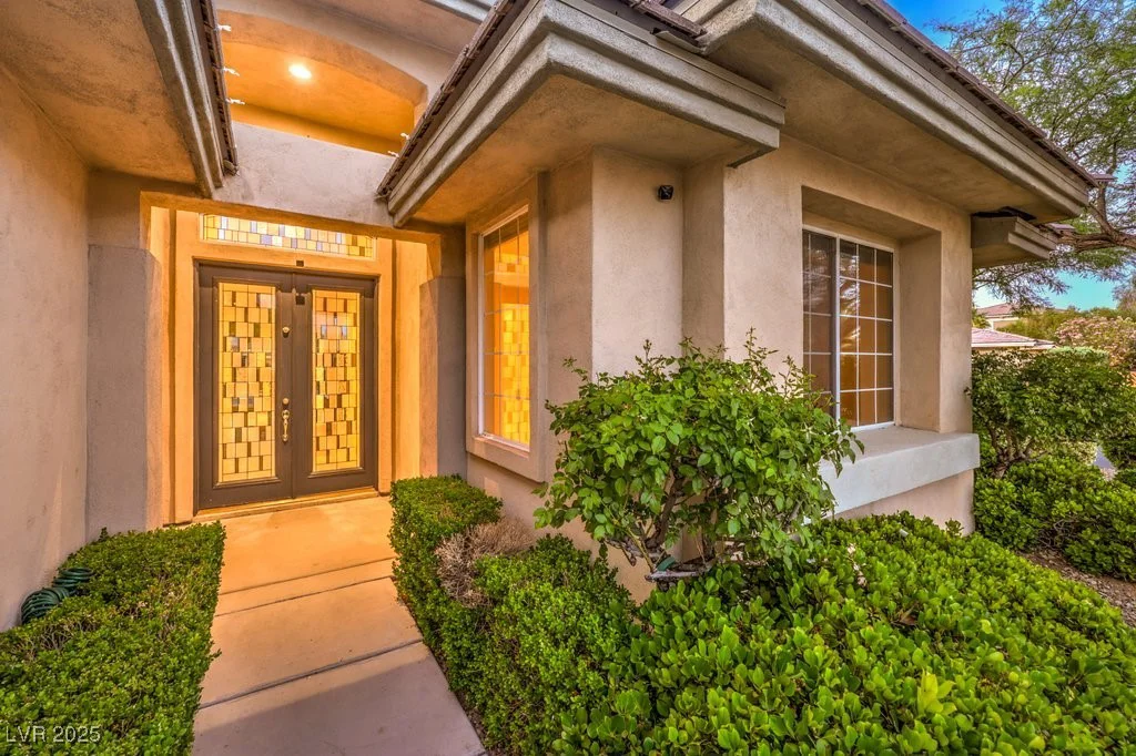 10300 Wellside Hill, Las Vegas, NV 89145
