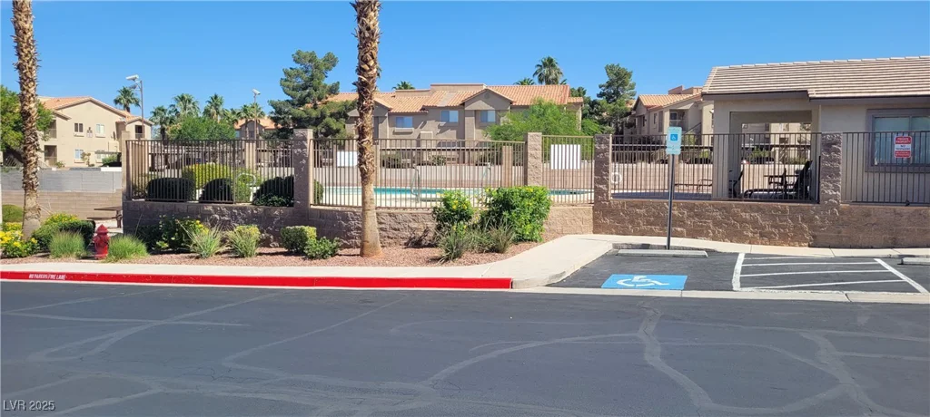 2050 Los Feliz, Las Vegas, NV 89156