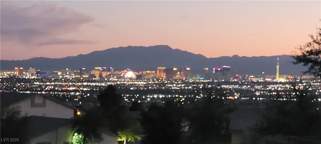 2050 Los Feliz, Las Vegas, NV 89156