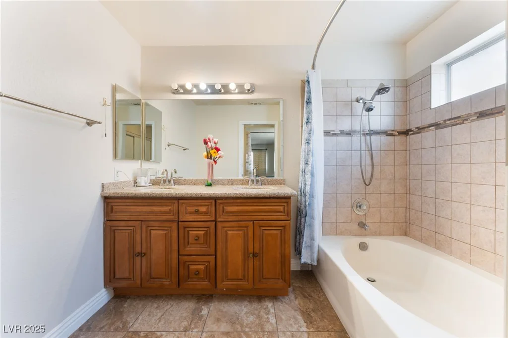 309 Clifton Heights, Las Vegas, NV 89145