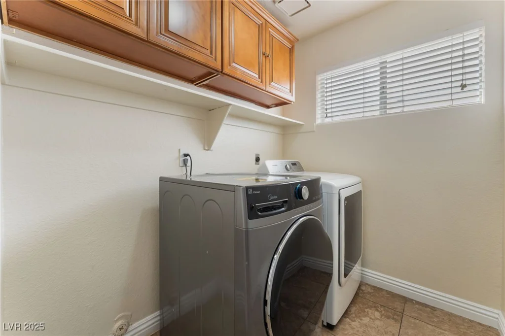 309 Clifton Heights, Las Vegas, NV 89145