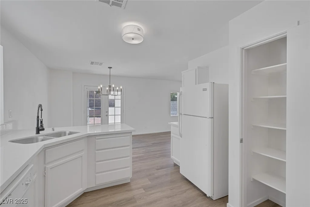 3741 Cactus Wheel, Las Vegas, NV 89129