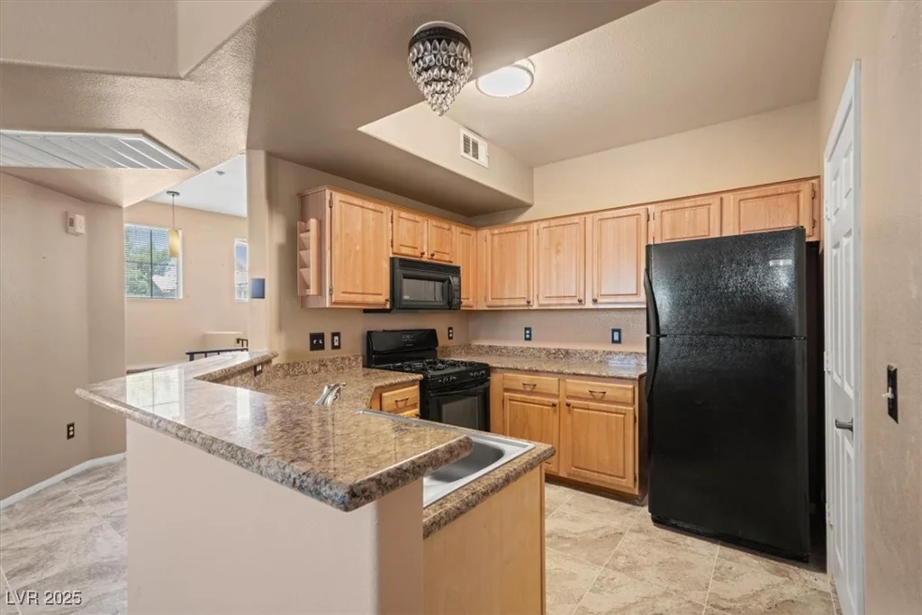 5855 Valley, North Las Vegas, NV 89031
