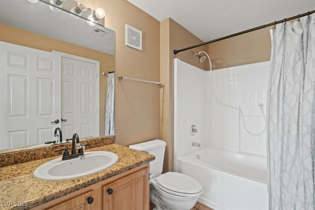 5855 Valley, North Las Vegas, NV 89031
