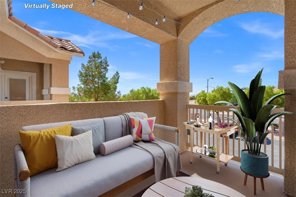 5855 Valley, North Las Vegas, NV 89031