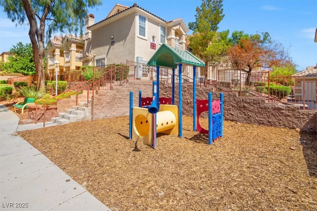 5855 Valley, North Las Vegas, NV 89031