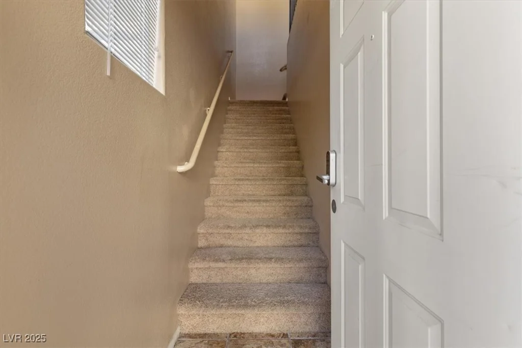 5855 Valley, North Las Vegas, NV 89031