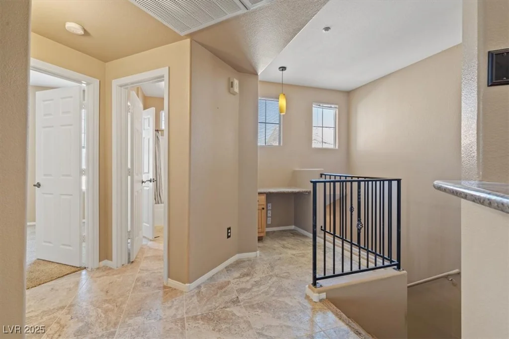 5855 Valley, North Las Vegas, NV 89031