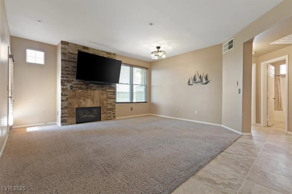 5855 Valley, North Las Vegas, NV 89031