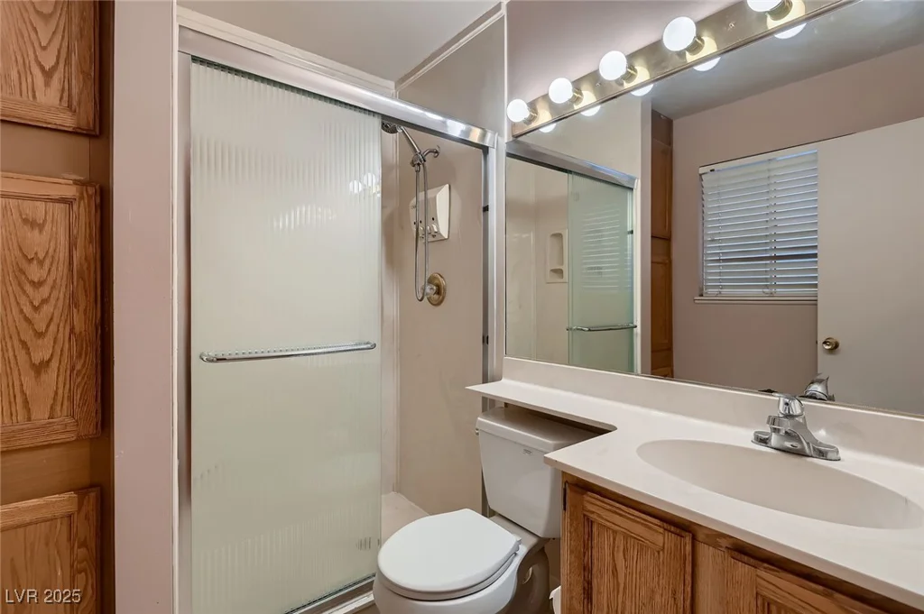 6213 Fairwood, Las Vegas, NV 89107