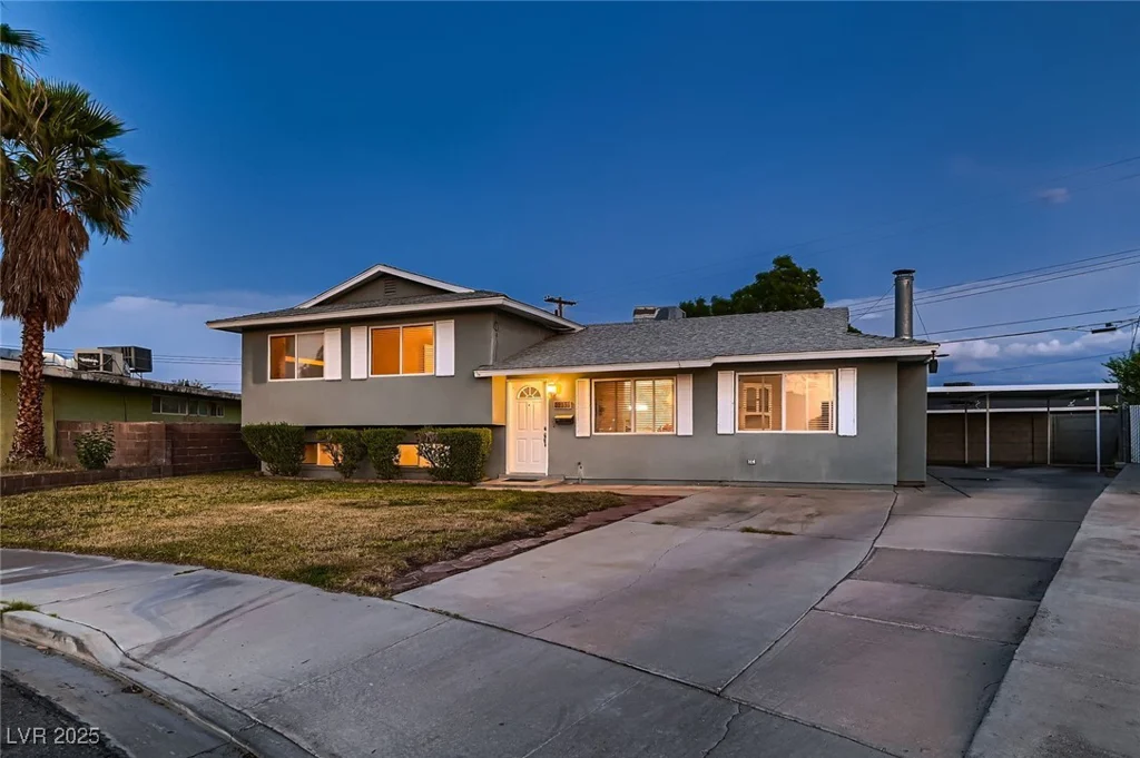 6213 Fairwood, Las Vegas, NV 89107