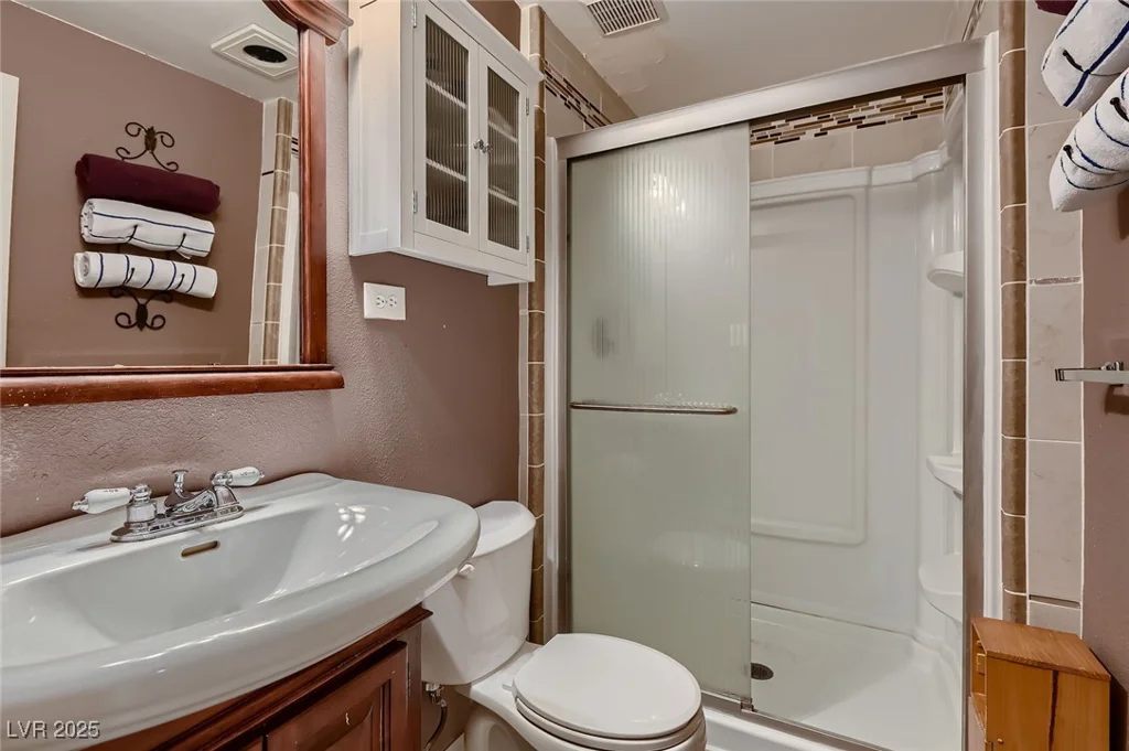 6213 Fairwood, Las Vegas, NV 89107