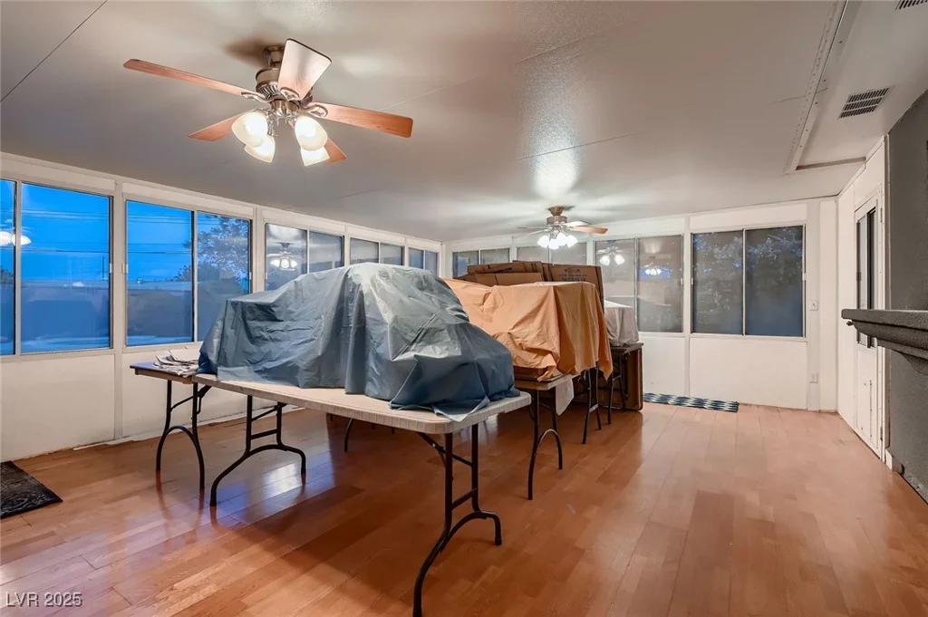 6213 Fairwood, Las Vegas, NV 89107