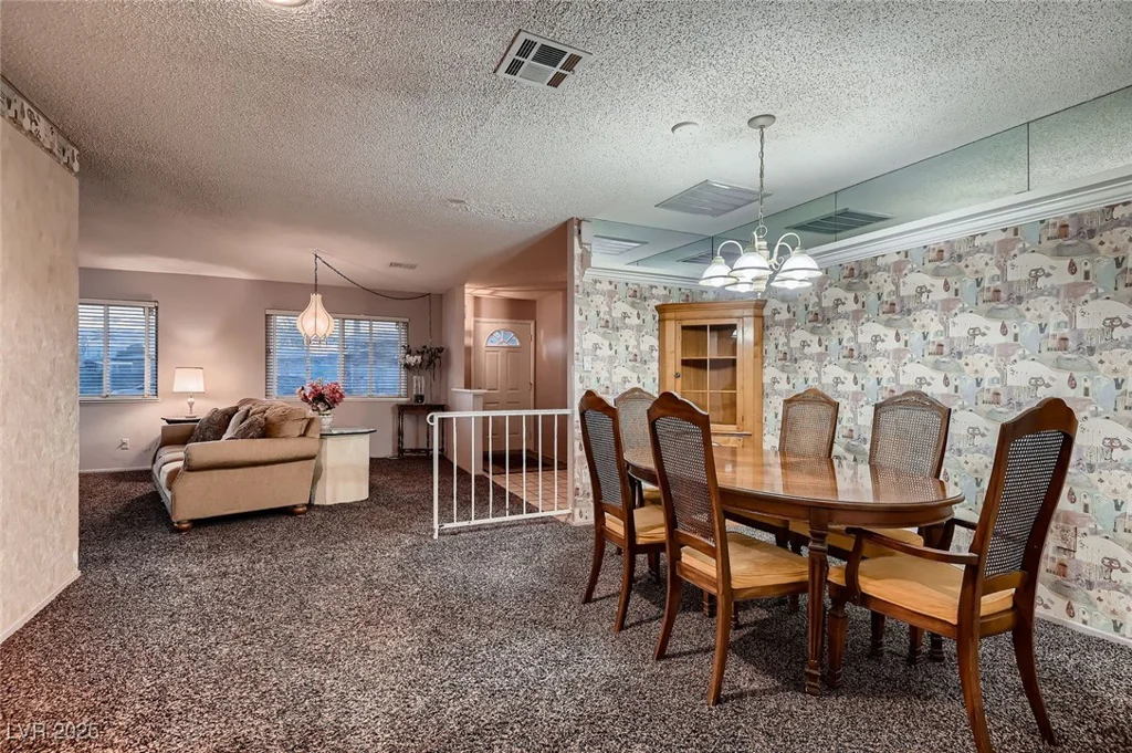 6213 Fairwood, Las Vegas, NV 89107