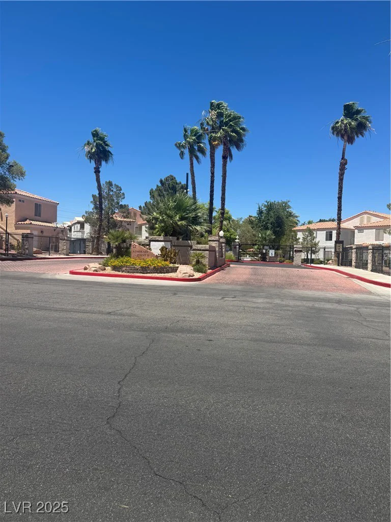 8452 Boseck, Las Vegas, NV 89145