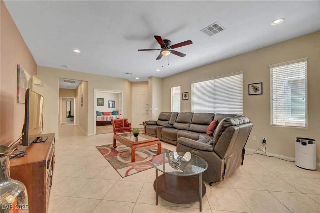 5916 Sorto Lago, North Las Vegas, NV 89081