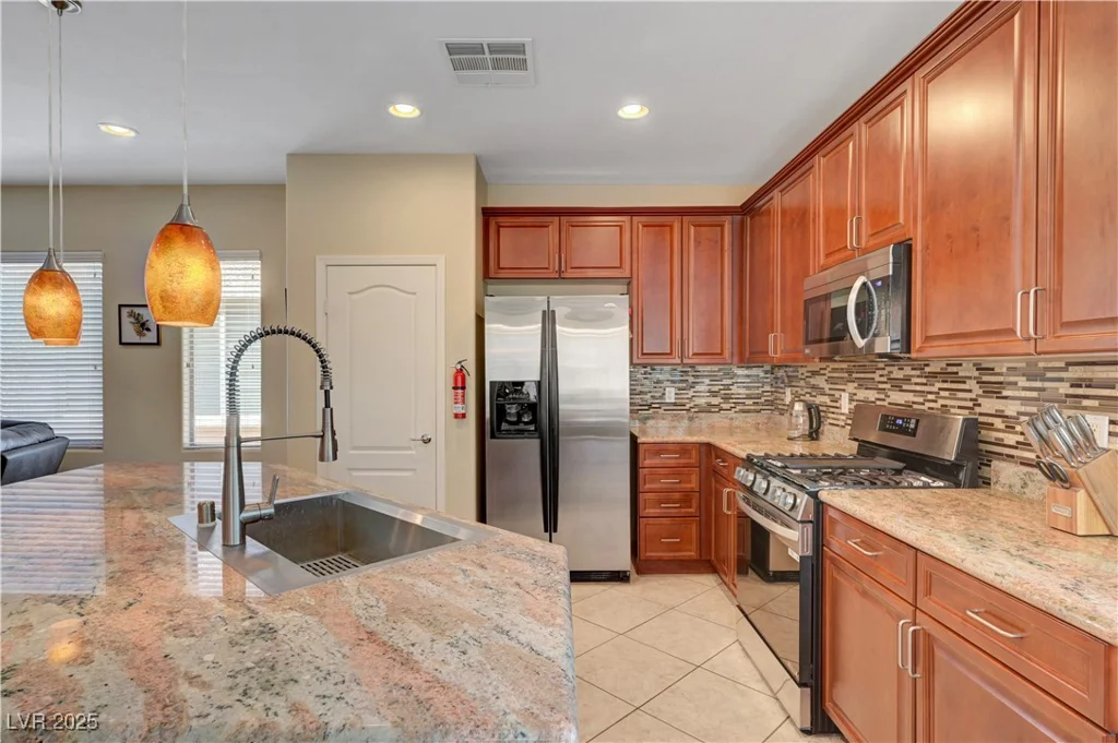 5916 Sorto Lago, North Las Vegas, NV 89081