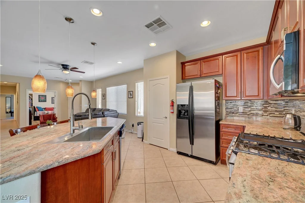 5916 Sorto Lago, North Las Vegas, NV 89081