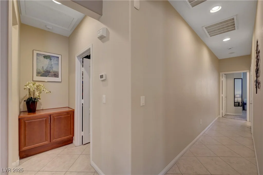 5916 Sorto Lago, North Las Vegas, NV 89081