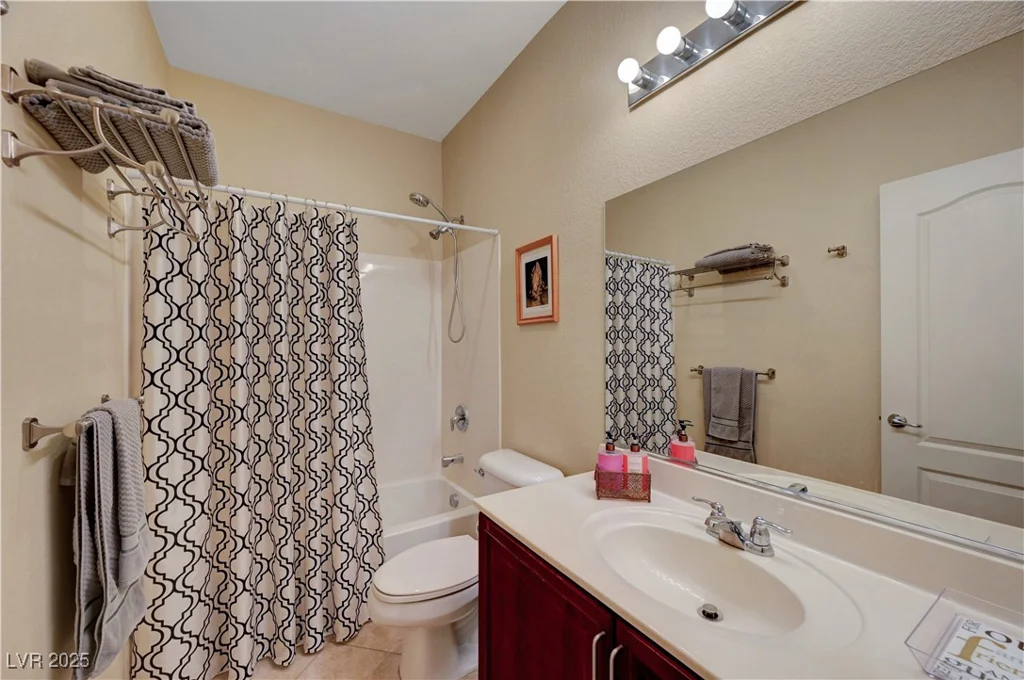 5916 Sorto Lago, North Las Vegas, NV 89081