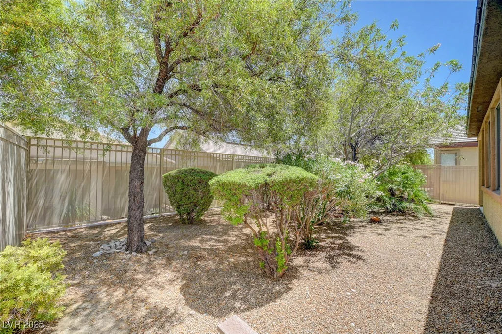 5916 Sorto Lago, North Las Vegas, NV 89081