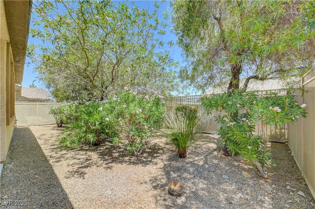 5916 Sorto Lago, North Las Vegas, NV 89081